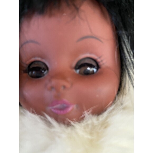 Vintage Inuit Doll Native‎ American Eskimo Fur Hooded Parka Sleeping Eyes 11" - Picture 2 of 5